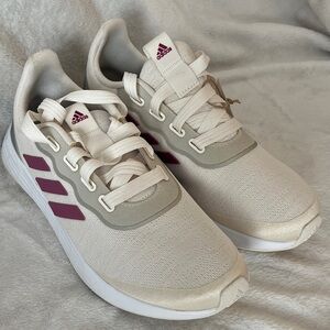 Adidas Women's QT Racer Sport Running course Pied size 8 New cream purple/pink